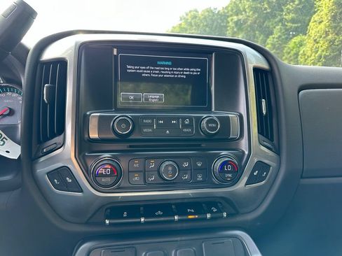 Used 2017 Chevrolet Silverado 1500 LT w/ Midnight Edition AWD/4WD image 27