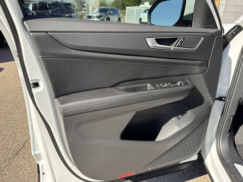 New 2026 Volkswagen Atlas Cross Sport SEL image 12