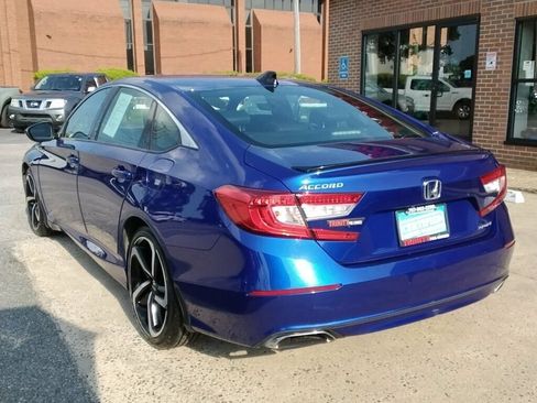Used 2022 Honda Accord Sport image 2