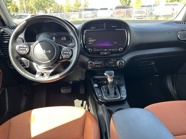 Used 2024 Kia Soul EX w/ Option Group 015 FWD image 18