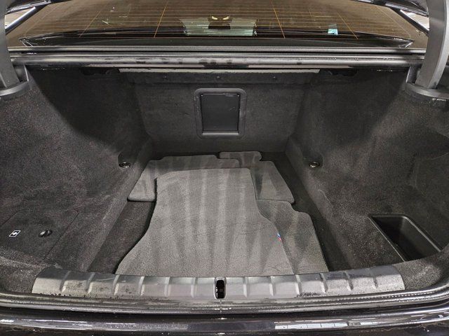 Certified 2023 BMW 760i xDrive AWD/4WD image 6