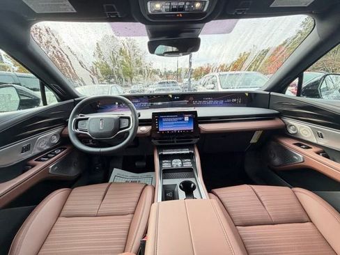 New 2026 Lincoln Nautilus Reserve image 10