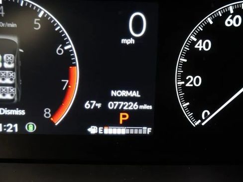 Used 2025 Honda Pilot EX-L image 25