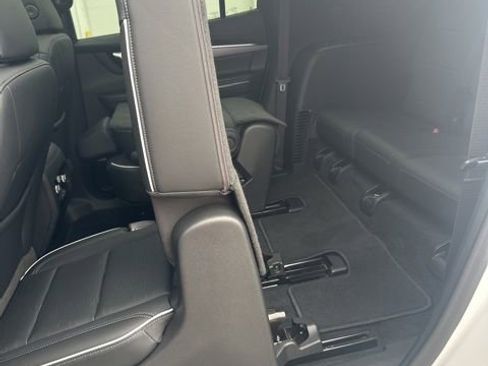 Used 2025 Buick Enclave Sport Touring w/ Super Cruise Package FWD image 55