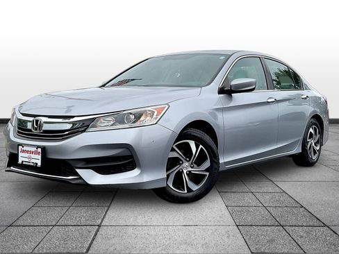Used 2017 Honda Accord LX image 3