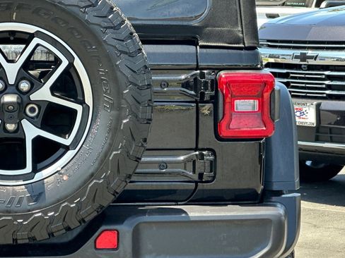 Used 2024 Jeep Wrangler Rubicon w/ Convenience Group image 51