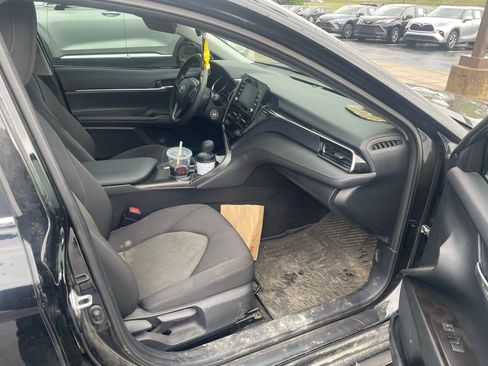 Used 2024 Toyota Camry LE image 7