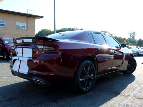 Used 2020 Dodge Charger SXT w/ Blacktop Package image 5