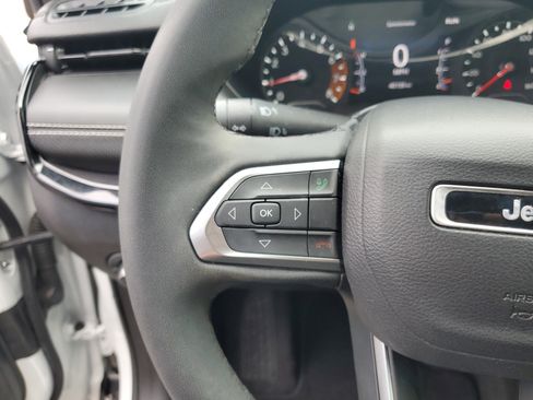 Used 2022 Jeep Compass Altitude image 16