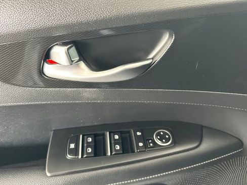 Used 2023 Kia Forte GT-Line w/ GT-Line Technology Package FWD image 11