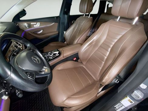 Used 2017 Mercedes-Benz E 400 4MATIC Wagon image 17