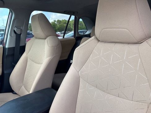 Used 2021 Toyota RAV4 XLE image 11