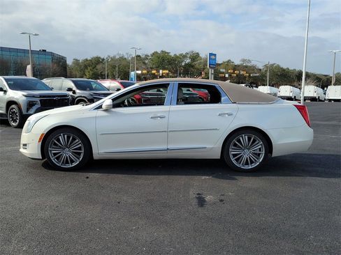 Used 2014 Cadillac XTS Luxury w/ Driver Awareness Package image 14