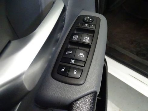 Certified 2023 RAM 1500 Big Horn AWD/4WD image 10