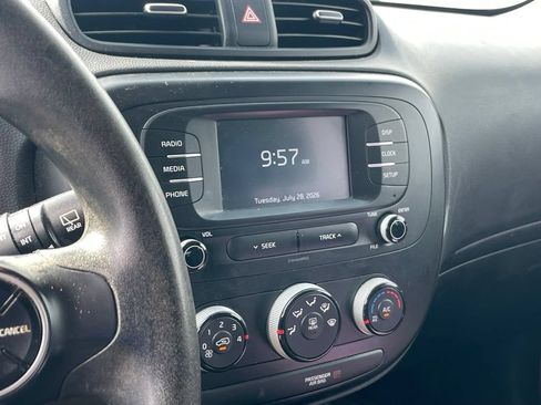 Used 2019 Kia Soul FWD image 6