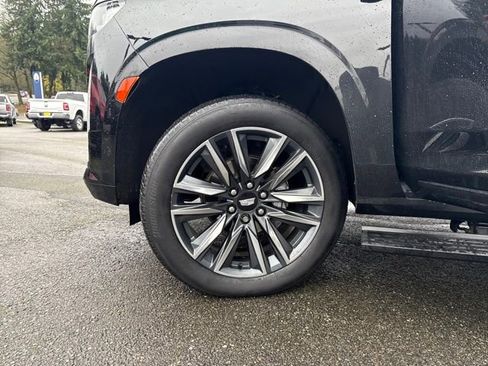 Used 2022 Cadillac Escalade ESV Sport w/ Touring Package image 29