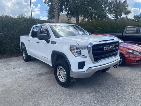 Used 2020 GMC Sierra 1500 4x4 Crew Cab w/ Sierra Value Package image 3