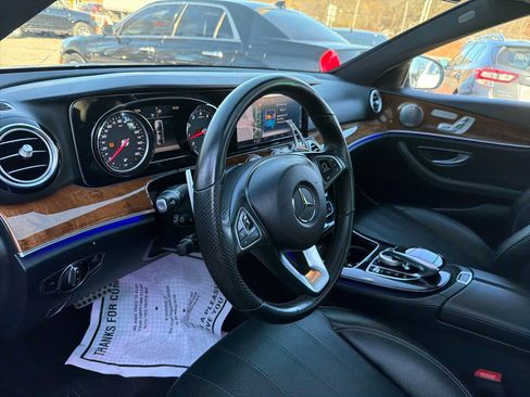 Used 2017 Mercedes-Benz E 300 4MATIC image 18