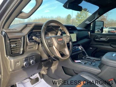 Used 2024 GMC Sierra 2500 AT4 w/ AT4 Preferred Package image 13
