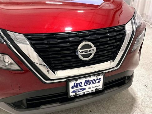 Used 2021 Nissan Rogue SV image 7