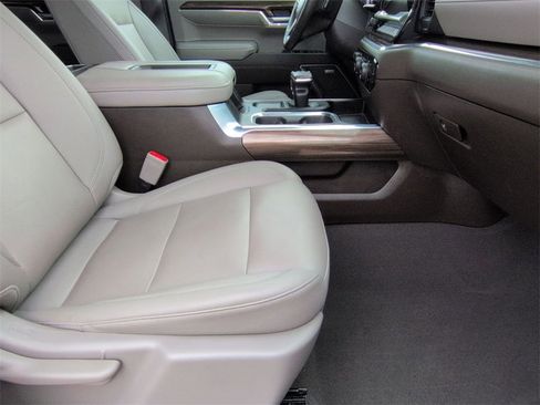 Certified 2022 Chevrolet Silverado 1500 LT Trail Boss w/ LT Trail Boss Premium Package image 28