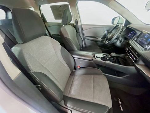 Used 2023 Nissan Rogue SV AWD/4WD image 27