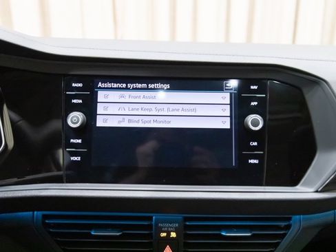 Certified 2024 Volkswagen Jetta SEL FWD image 21