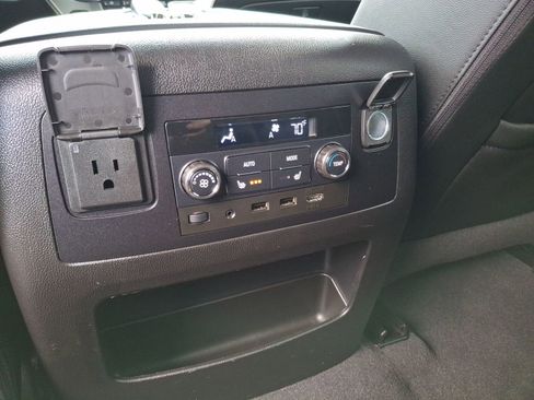 Used 2020 Chevrolet Tahoe Premier image 13