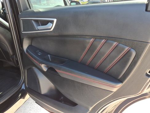 Used 2024 Ford Edge ST-Line image 10