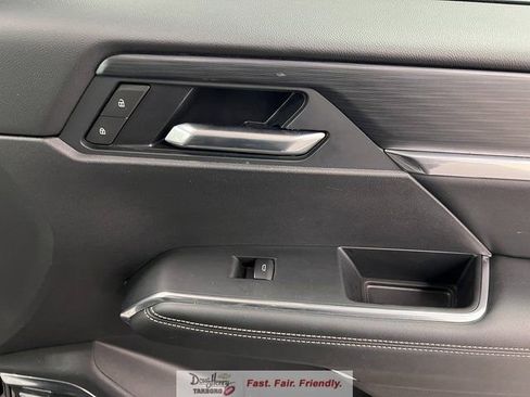 Used 2025 GMC Acadia Elevation FWD image 43