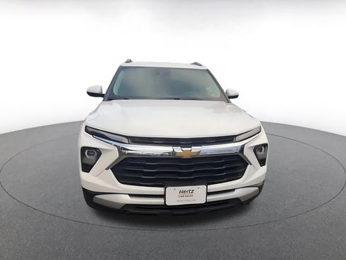 Used 2025 Chevrolet TrailBlazer LT image 4