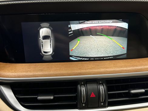 Used 2019 Alfa Romeo Stelvio Ti Lusso w/ Quick Order Package 22X Lusso image 16