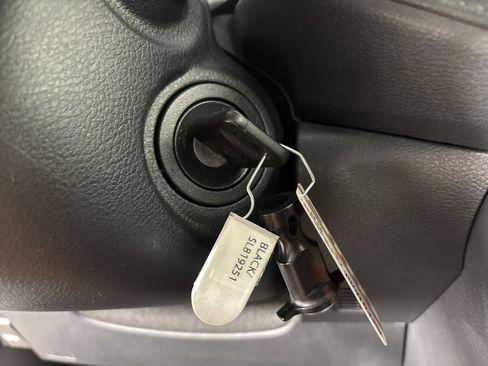 Used 2025 Nissan Versa S image 13