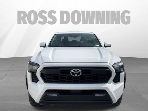 Used 2024 Toyota Tacoma TRD Off-Road image 2