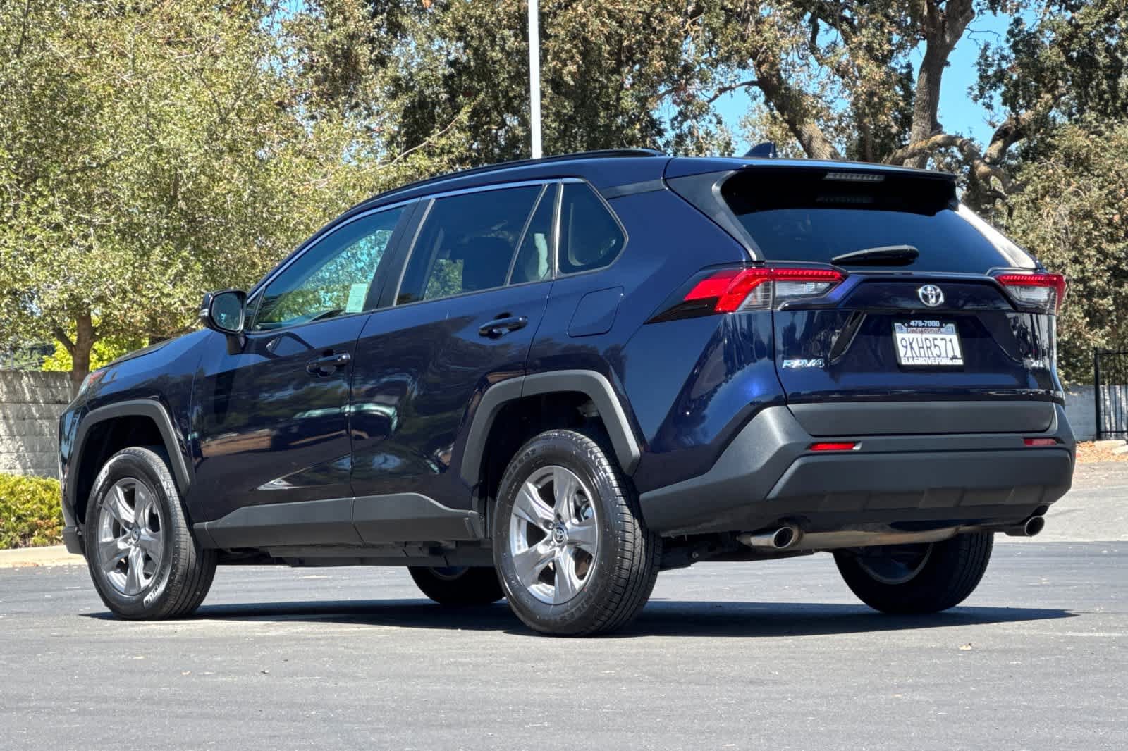 Used 2024 Toyota RAV4 XLE FWD image 6