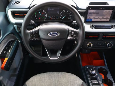 Used 2022 Ford Maverick XLT image 10