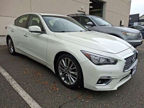 Used 2021 INFINITI Q50 Luxe w/ All Weather Package AWD/4WD image 3