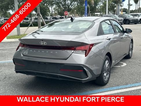 Used 2024 Hyundai Elantra SEL FWD image 7