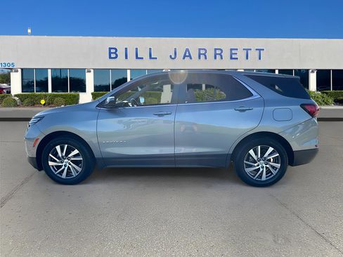 Used 2024 Chevrolet Equinox LT FWD image 4