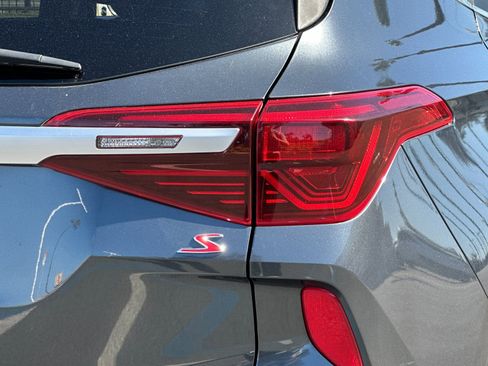 Used 2021 Kia Seltos S image 23