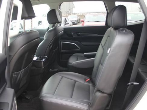 Used 2023 Kia Telluride S AWD/4WD image 25