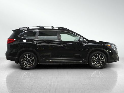Used 2023 Subaru Ascent Limited w/ Technology Package AWD/4WD image 6