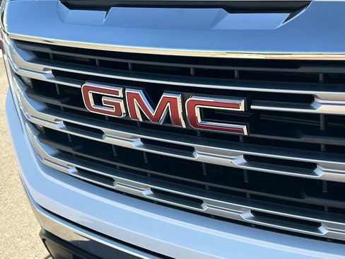 Used 2023 GMC Sierra 1500 SLE image 30