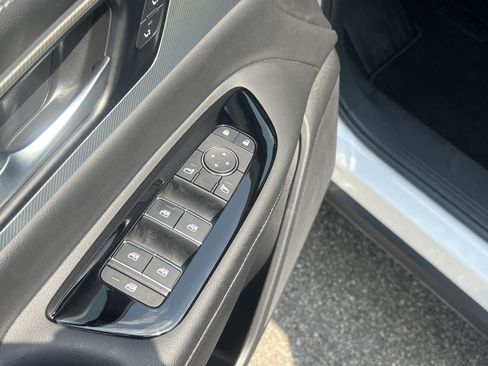 Certified 2025 Nissan Murano SL w/ Cargo Package AWD/4WD image 16