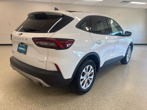 Used 2025 Ford Escape Active AWD/4WD image 5