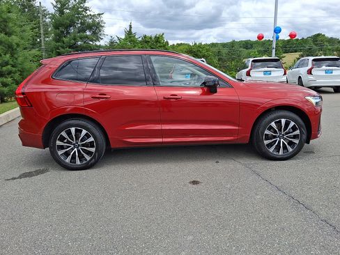 Certified 2024 Volvo XC60 B5 Plus AWD/4WD image 8