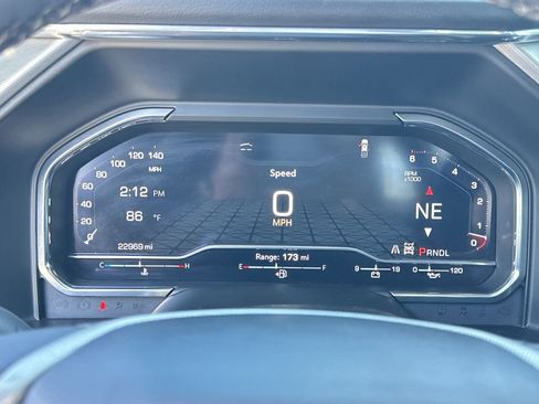 Used 2025 GMC Sierra 2500 Denali w/ Technology Package image 12