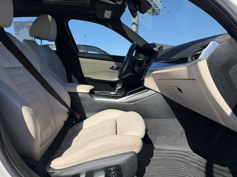 Used 2019 BMW 330i xDrive Sedan AWD/4WD image 13