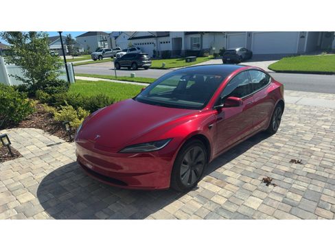 Used 2025 Tesla Model 3 Long Range RWD image 1