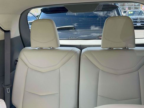 Used 2023 Cadillac XT6 Premium Luxury image 26